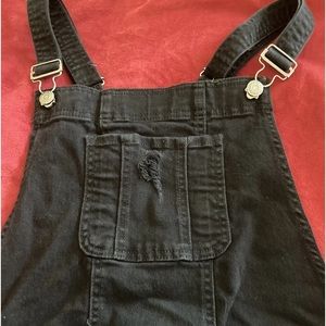 Black Daisy Distressed Overalls Size L